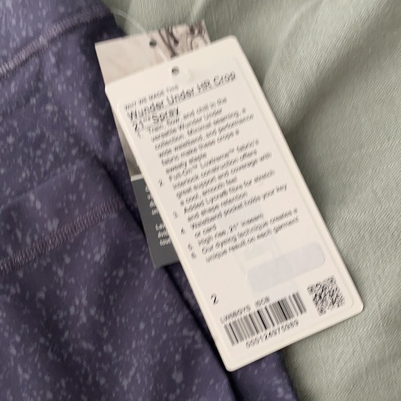 Lululemon - Picture 2 of 3